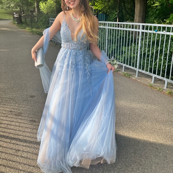 Blue Cinderella Prom/Formal Dress - Picture 3 of 6